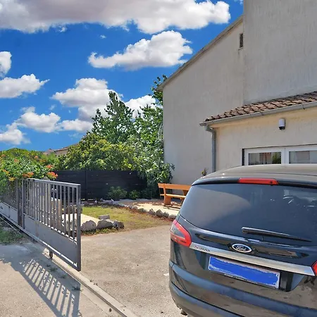 Apartment Mirella 1745