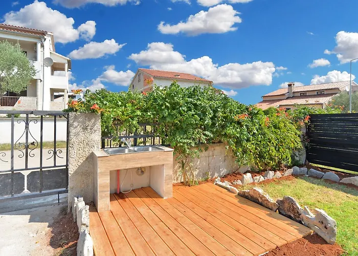 Apartment Mirella 1745